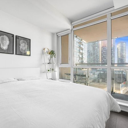 Ferienwohnung Heart Of Downtown Toronto! Exterior foto
