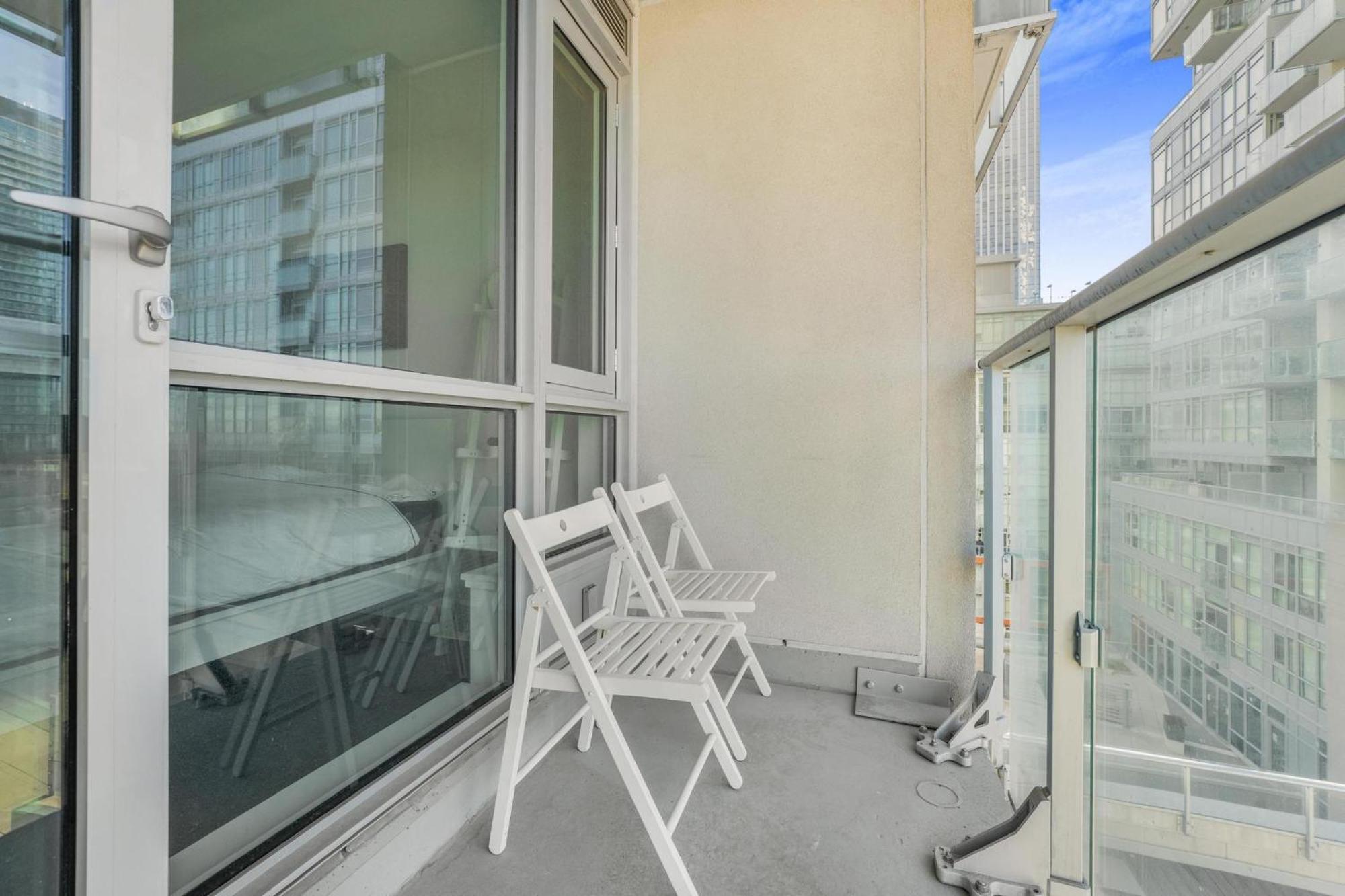 Ferienwohnung Heart Of Downtown Toronto! Exterior foto
